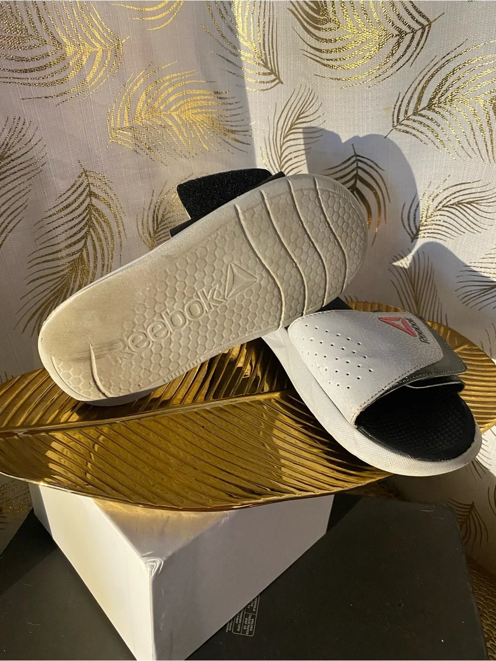 Reebok Slides Cream Dark Blue with Red Logo